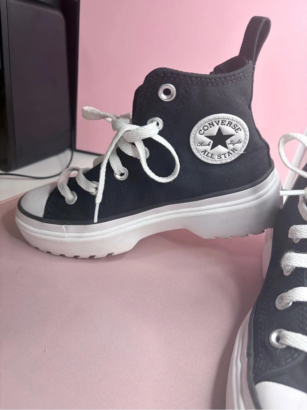 Converse high top